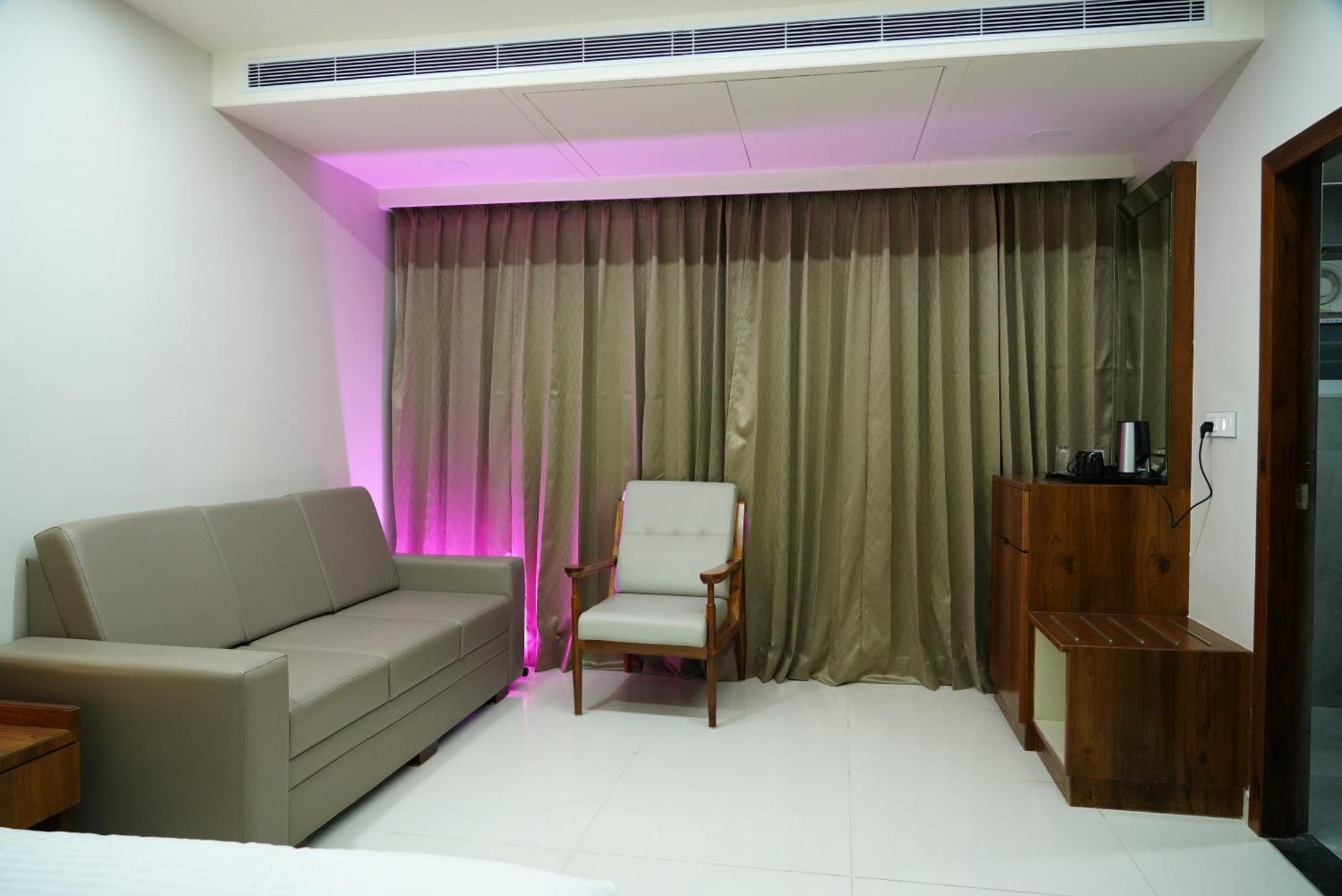 Hotel Pasupala Inn Anantapur Exterior foto